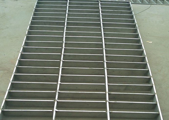 الصين الفولاذ المقاوم للصدأ الثقيلة الصلب المشبك، جولة بار 25 × 5 سس الطابق المشبك المزود