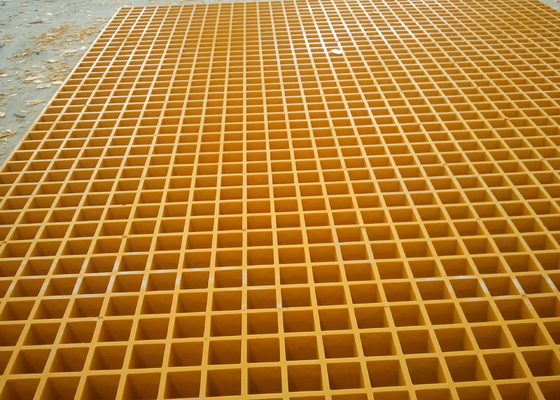 الصين 38MM ساحة حفرة البلاستيك الطابق صريف اللون الأصفر عينة مجانية المزود