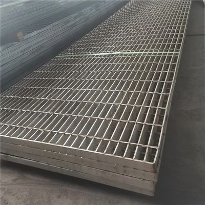 صفيحة الفولاذ أرضية شبكة مكافحة الانزلاق سلم الممر شبكة / تصريف غطاء الحفرة صفيحة العمل الثقيل شبكة خندق غطاء تصريف