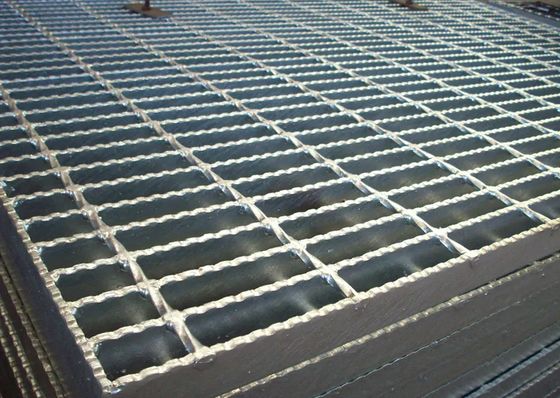 30X3mm ممر حار DIP معدني معدني محمل شريط الشبكة المتعرجة لحام الفولاذ الشبكة الممرات خندق تصريف غطاء Tec-Sieve الصلب الموسع الشبكية لرامب المقطورة