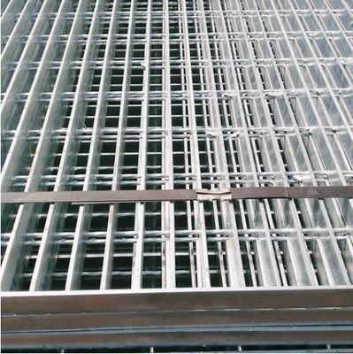 Iron Square Grid Machine Forge Welding Galvanized Steel Stair Treads and Steel Grating Stairs