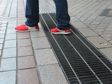 Customized Size Steel Grating Drain Cover with 50-500 L/Sm Drainage Capacity and Corrosion Resistant Design