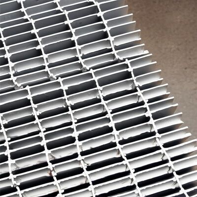 شبك قضبان فولاذ مجلفن شديد التحمل سهل التركيب للمنصات والممرات