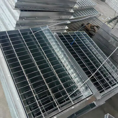 Hot Dipped Galvanized Stainless Steel Grating Serrated Drain Cover High Strength for Outdoor Use