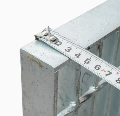 Hot Dipped Galvanized Stainless Steel Grating with High Load-Bearing and Corrosion Resistant Pressure Welded Grating Plate