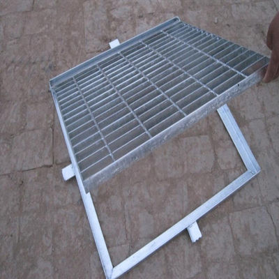 الصف الصلب مشبك استنزاف الغلاف الساخنة انخفض المجلفن Q235 المواد