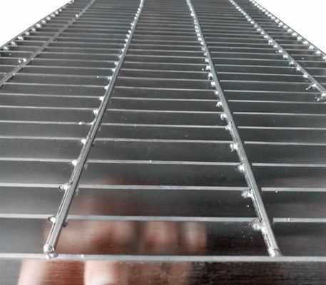 مواد بناء معدنية مجلفنة Q235/Q345/SS304/SS316 شبك من الفولاذ المقاوم للصدأ